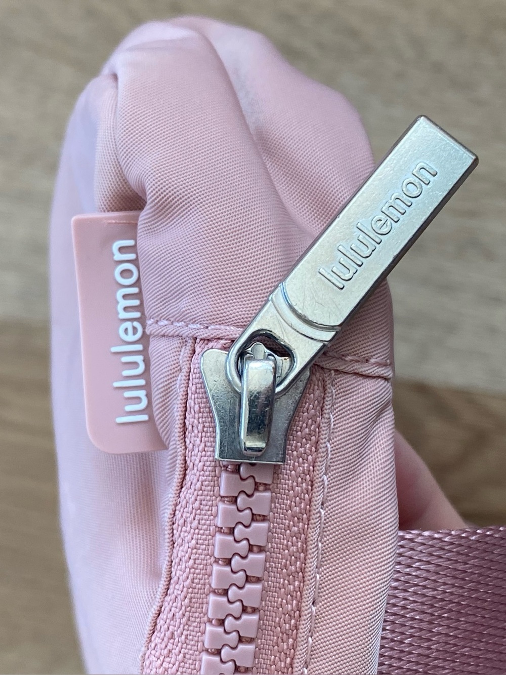 lululemon Everywhere Belt Bag 1L Pink Pastel - Picture 11 of 13